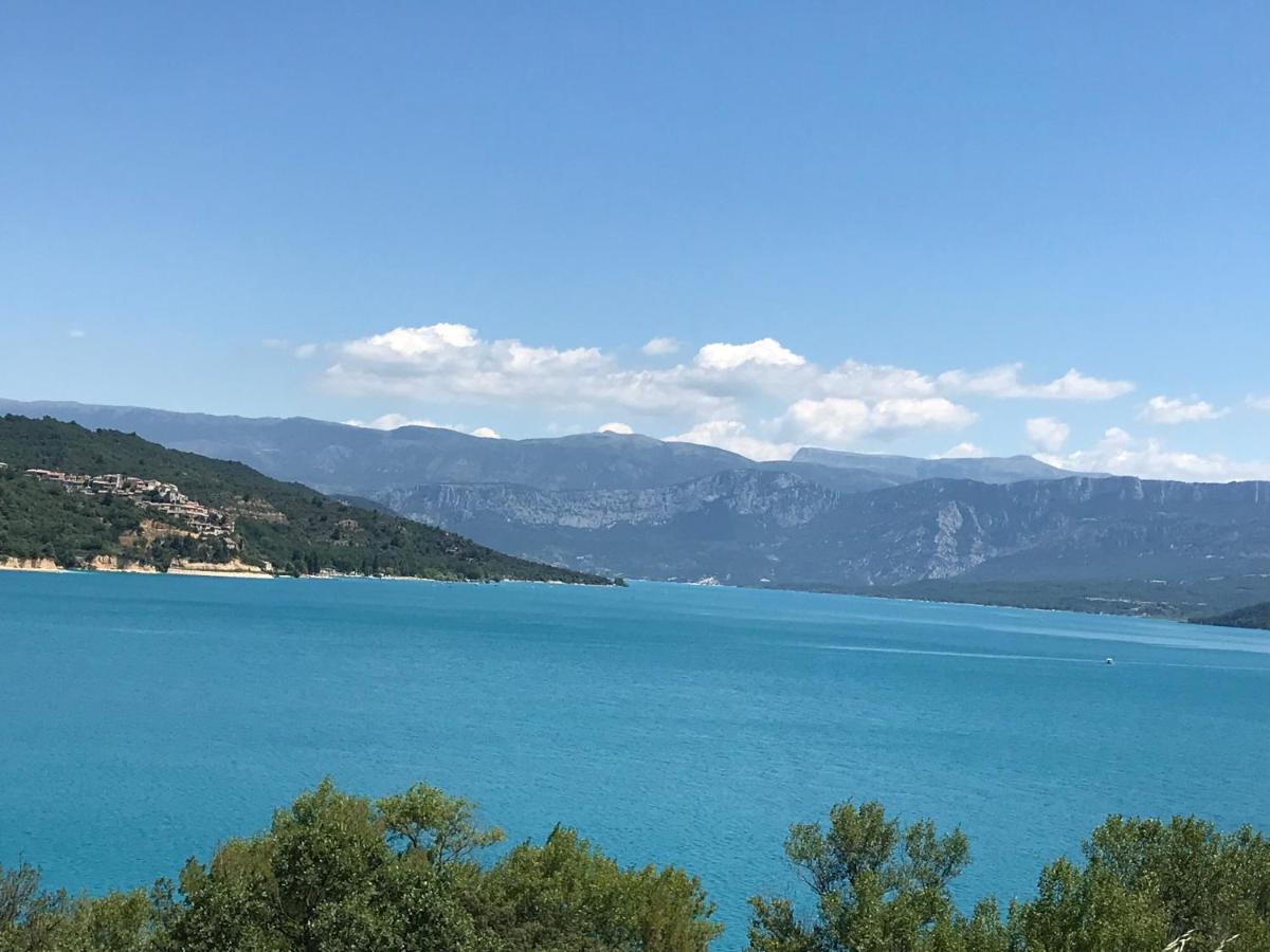 Chez Amali - Stielvolle Ferienwohnung In Der Provence Mit Terrasse Brignoles Eksteriør billede